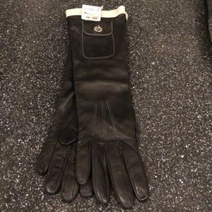 NWT-COACH Women’s Leather Gloves